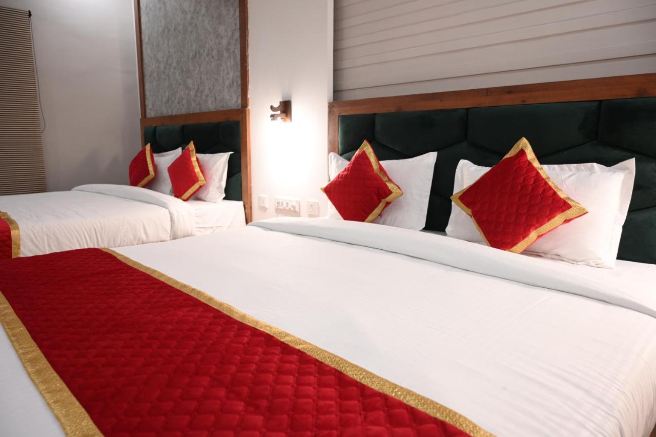Hotel Singla Residency คางกรา ภายนอก รูปภาพ
