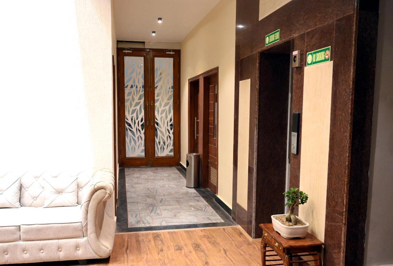 Hotel Singla Residency คางกรา ภายนอก รูปภาพ